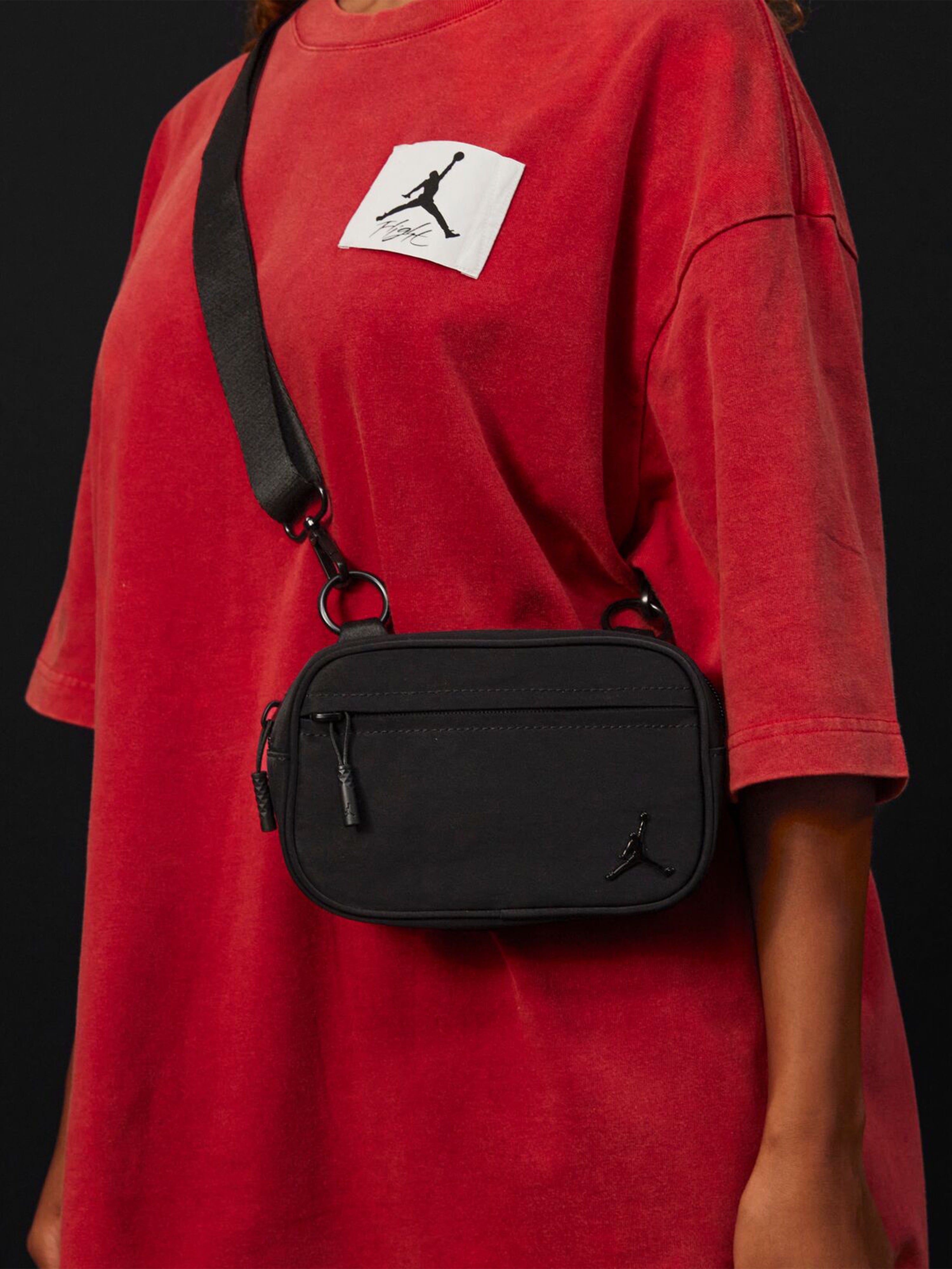 Jordan Jordan Kids Alpha Camera Bag in Black (18cm) Childsplay