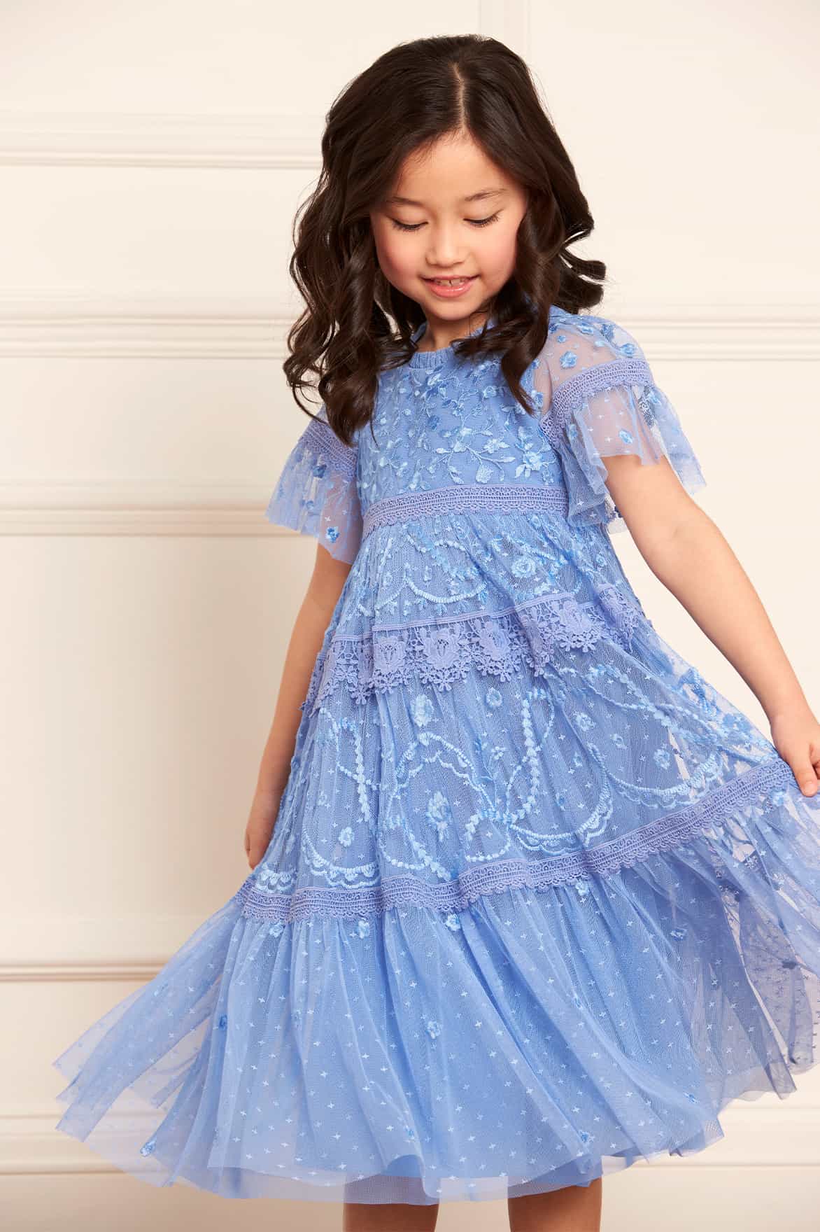 Midsummer lace dress 2025