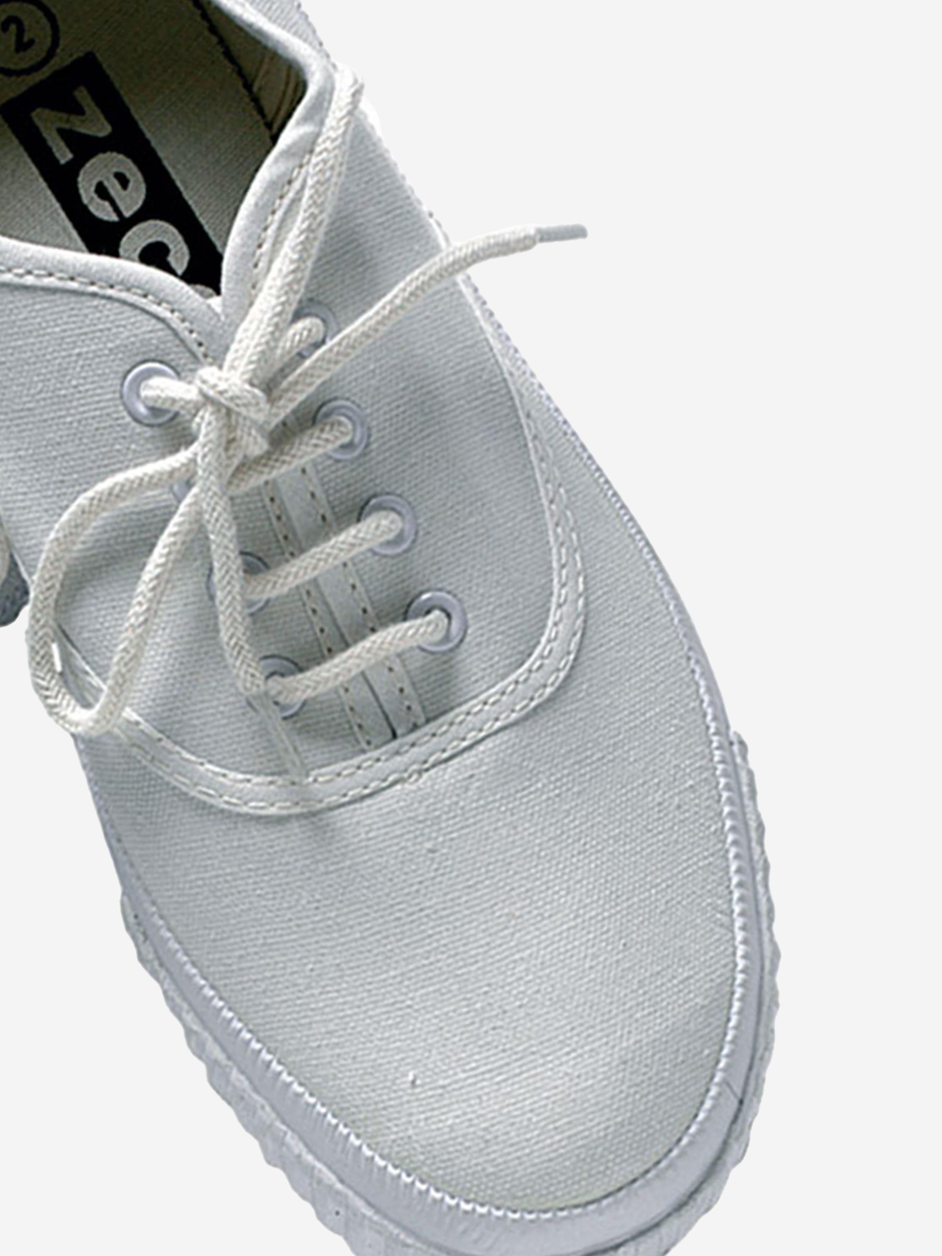 Zeco Kids School Lace Up Plimsolls in White Childsplay Clothing