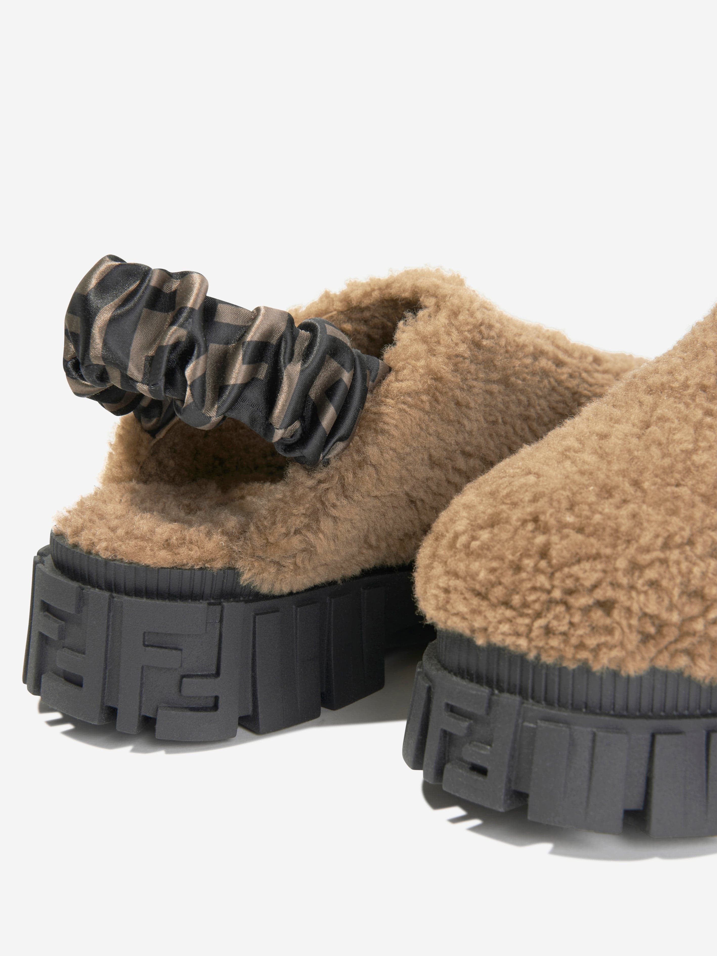 Ugg fendi outlet
